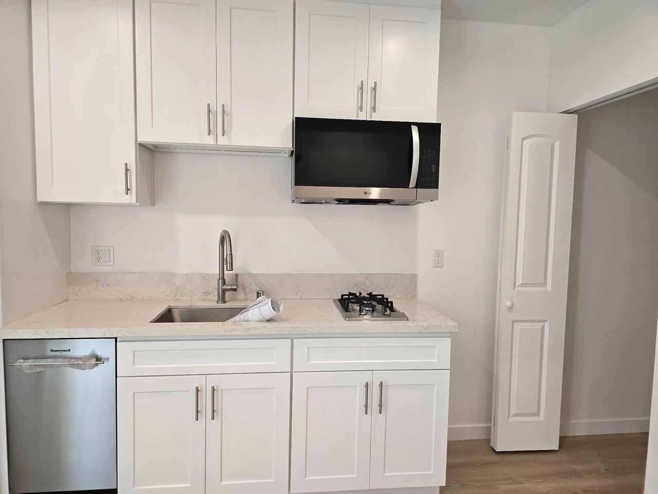 MC 3721 Mentone Properties, LLC - Photo 7 of 12