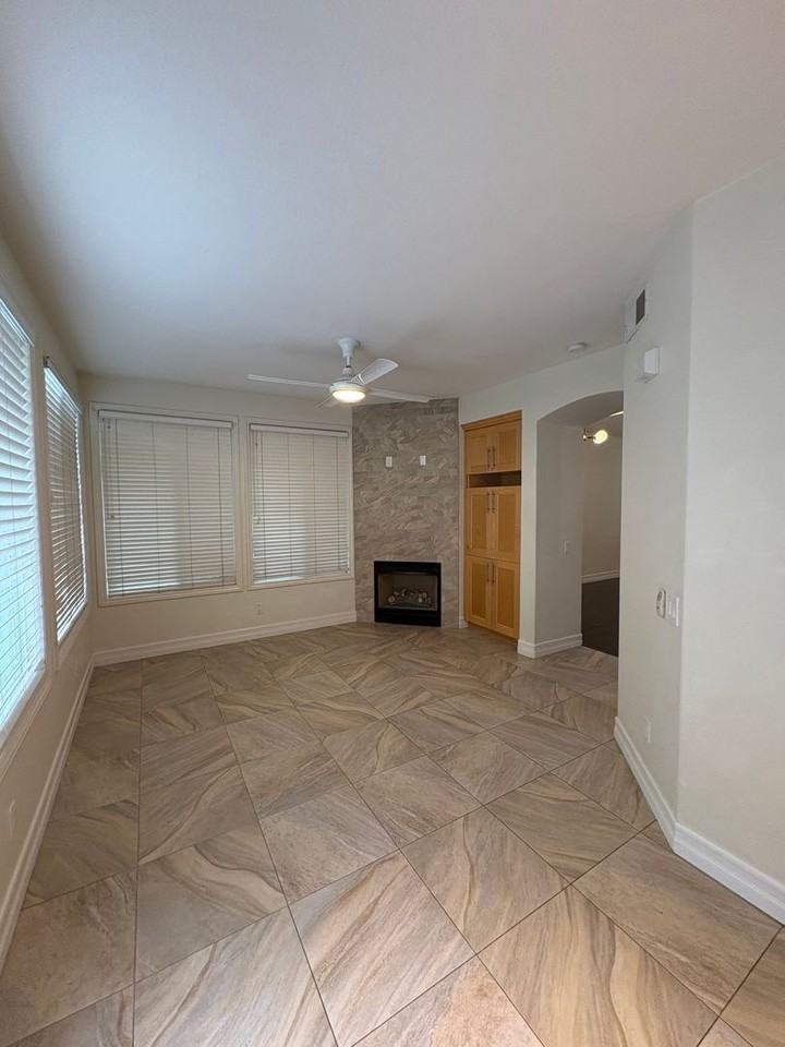 1020 Cottage Way - Photo 3 of 13