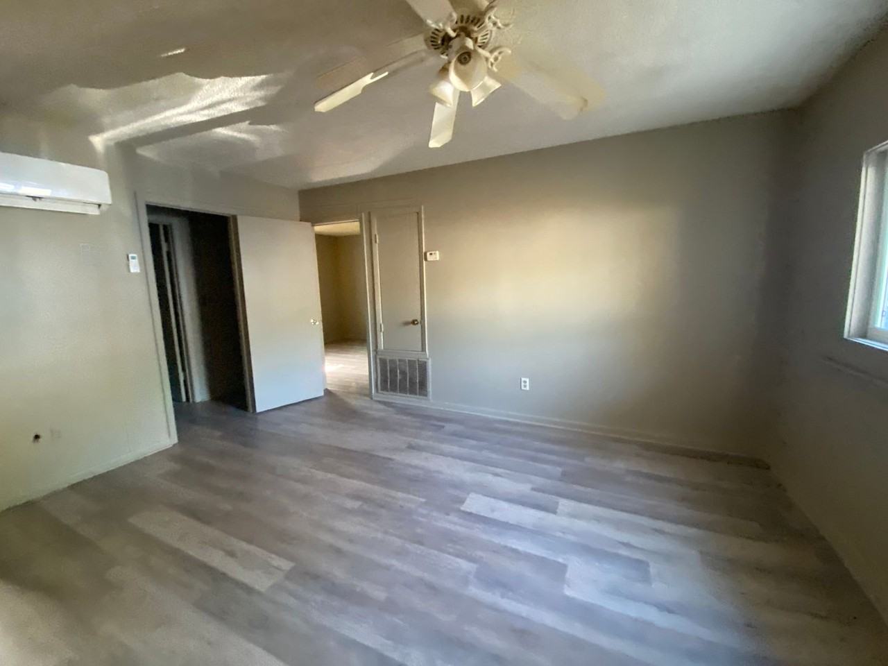 908 Warner Ave - Photo 2 of 6