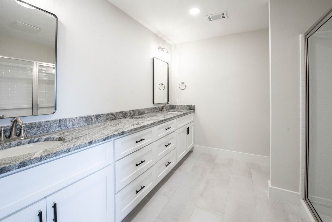 210 Georgia Ave - Photo 2 of 13