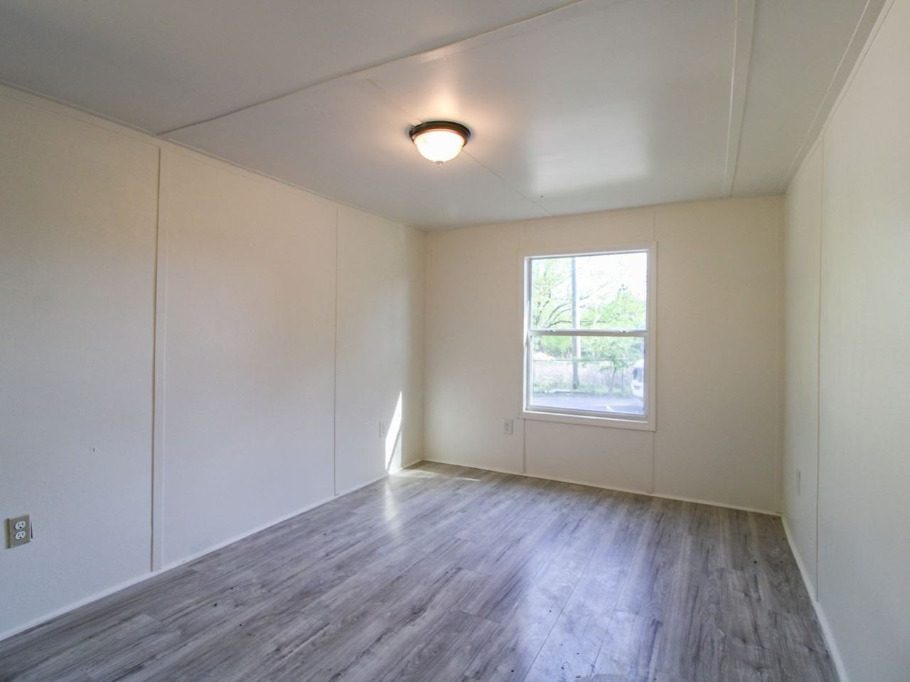 15 Simpson Rd - Photo 2 of 12