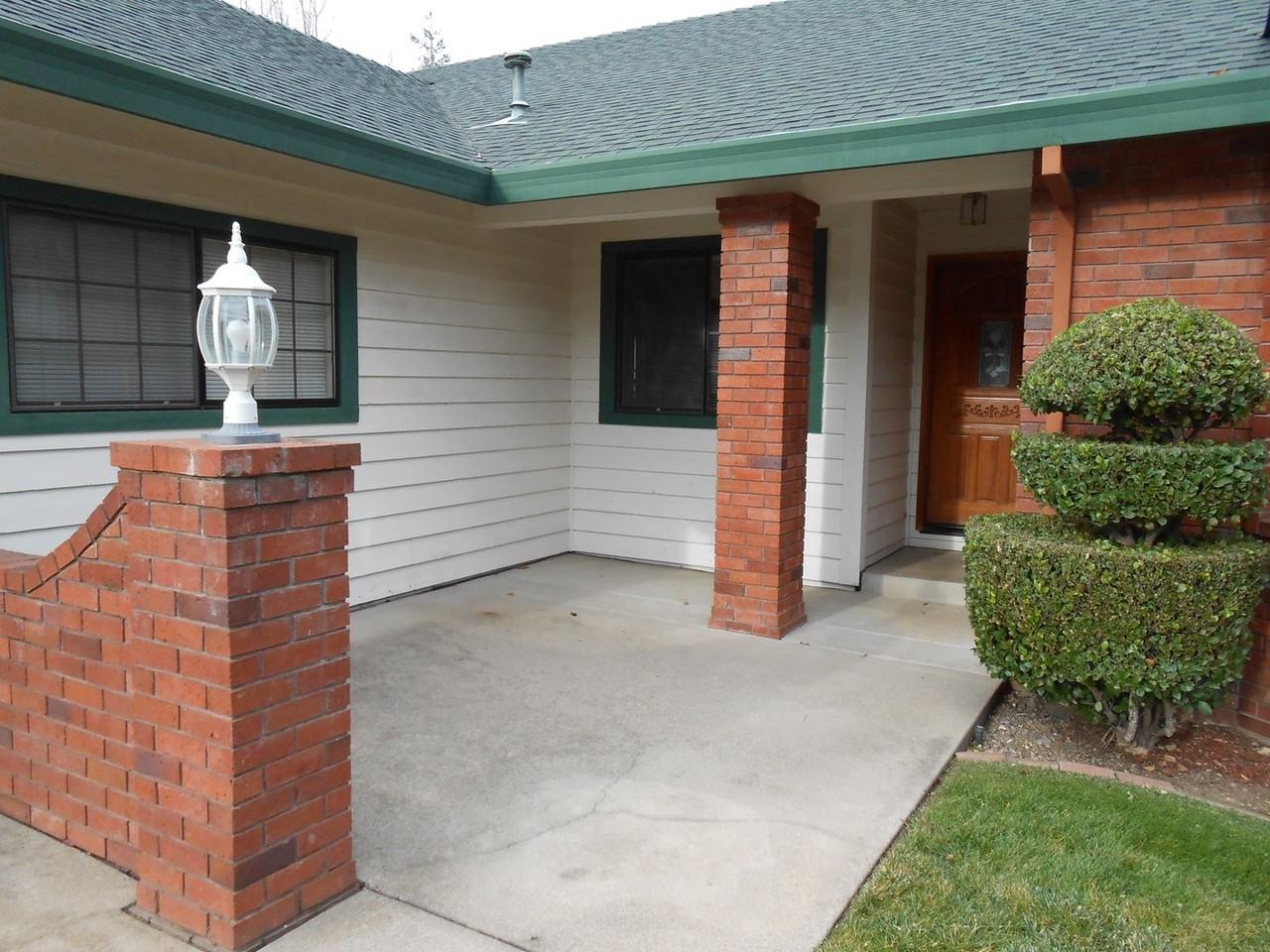 3706 Mount Ashland Ave - Photo 2 of 22