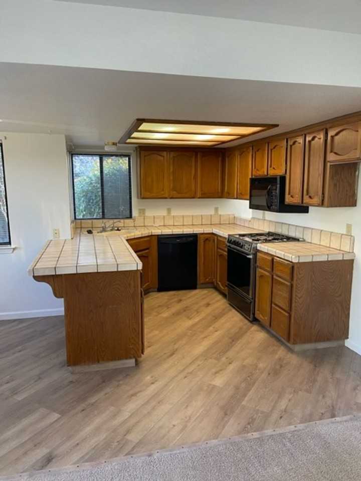 3706 Mount Ashland Ave - Photo 4 of 22