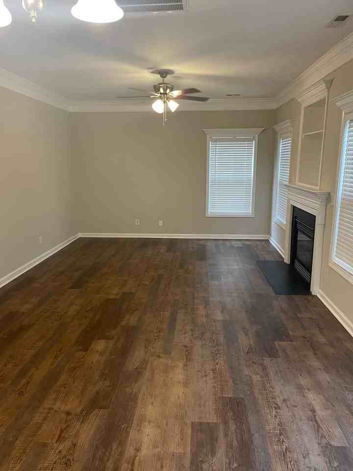 2033 2033 Sinclair Trace - 2033 Sinclair Trace - Photo 3 of 14