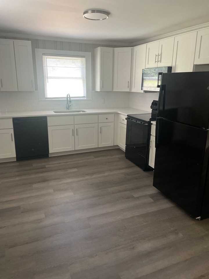 3 Arita Cir - Photo 2 of 17