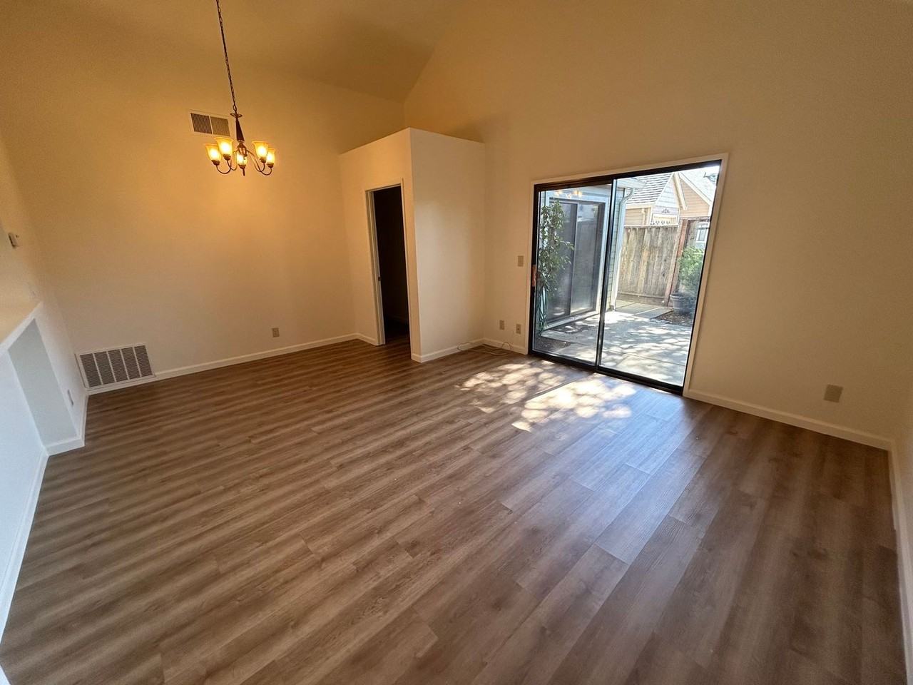 16703 Audrey Dr - Photo 2 of 14