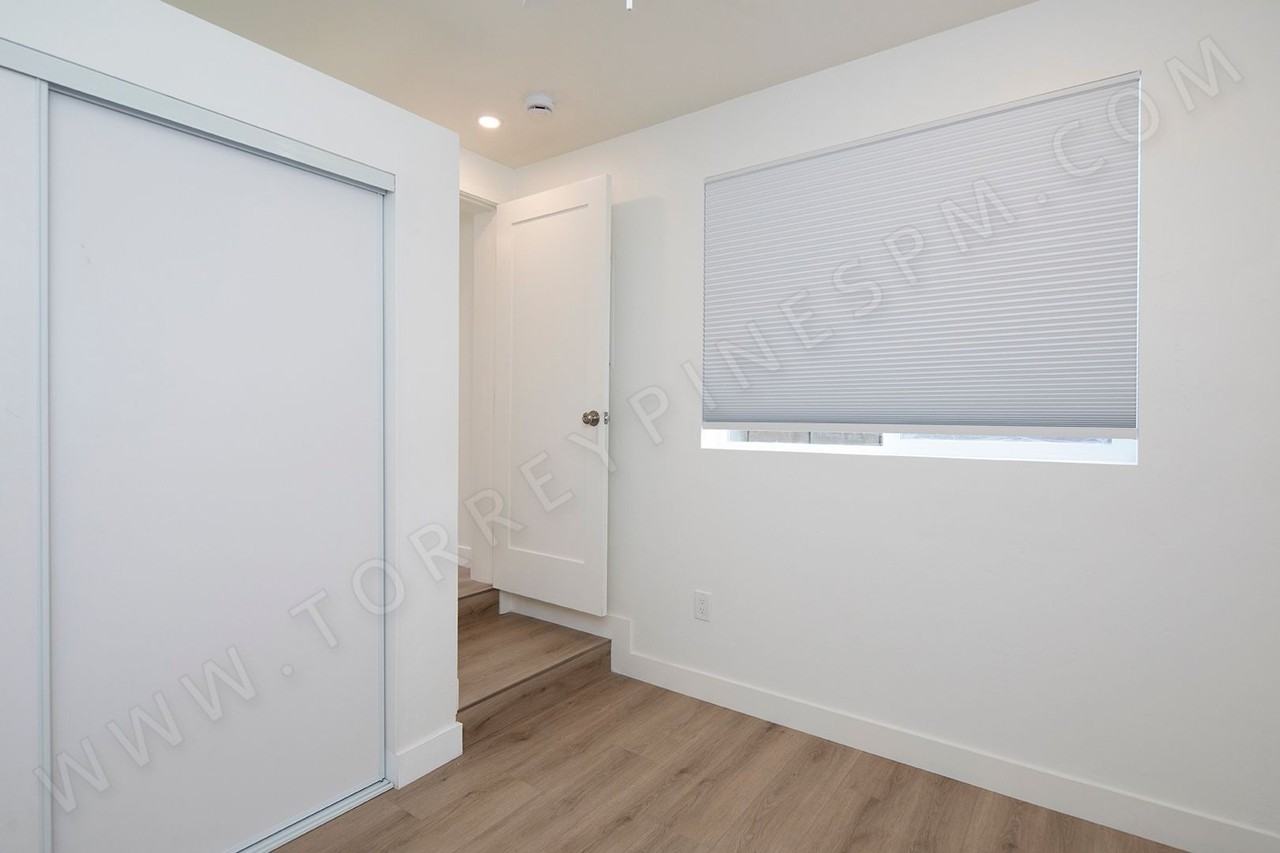 4950 1/2 Del Mar Ave - Photo 6 of 9