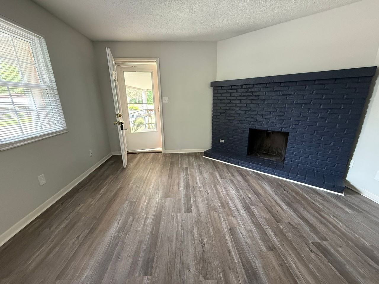 Newburgh Hidden Apartments 1 and 2 bedroom, Quiet Living - Photo 2 of 11