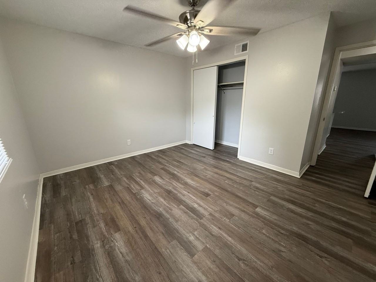 Newburgh Hidden Apartments 1 and 2 bedroom, Quiet Living - Photo 3 of 11