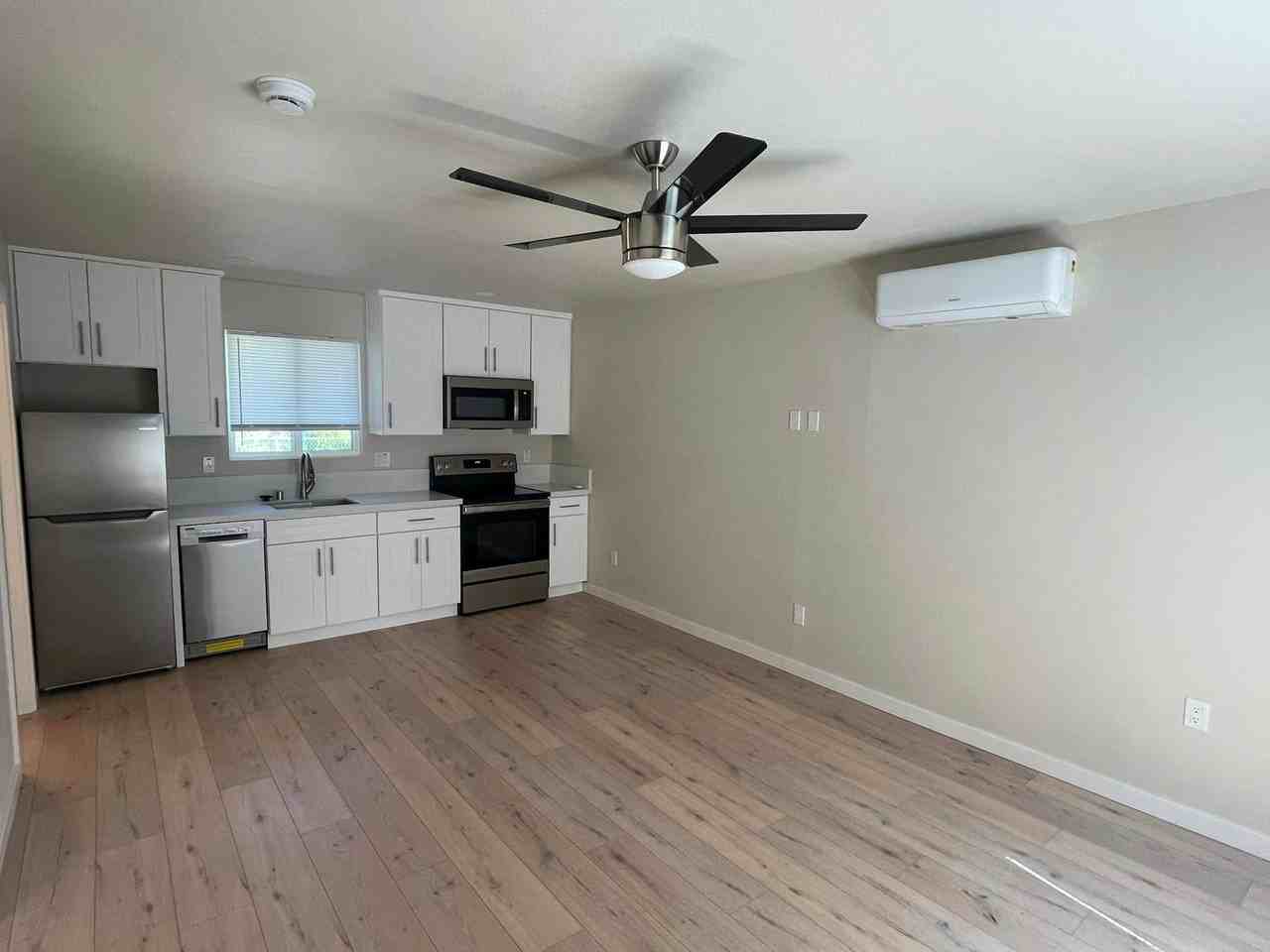 4700 3rd Str - Photo 2 of 7