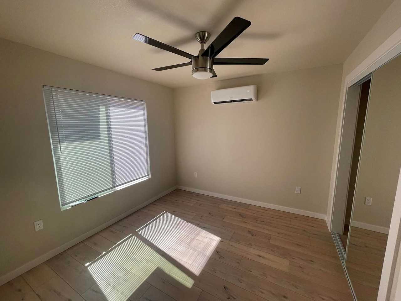 4700 3rd Str - Photo 3 of 7