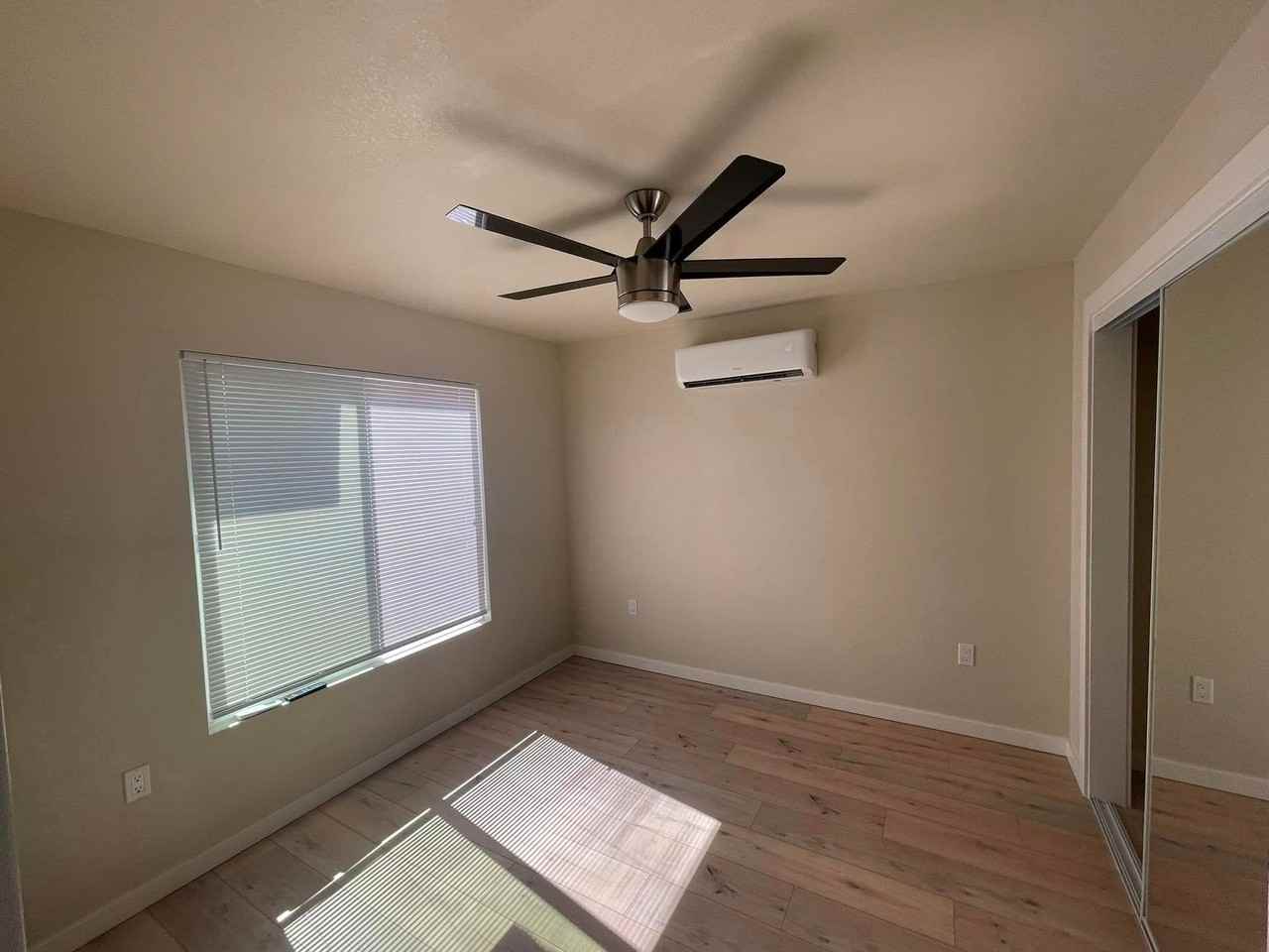 4700 3rd Str - Photo 4 of 7