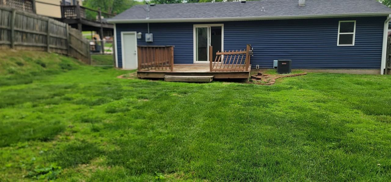 5704 S 17th St - Photo 4 of 16