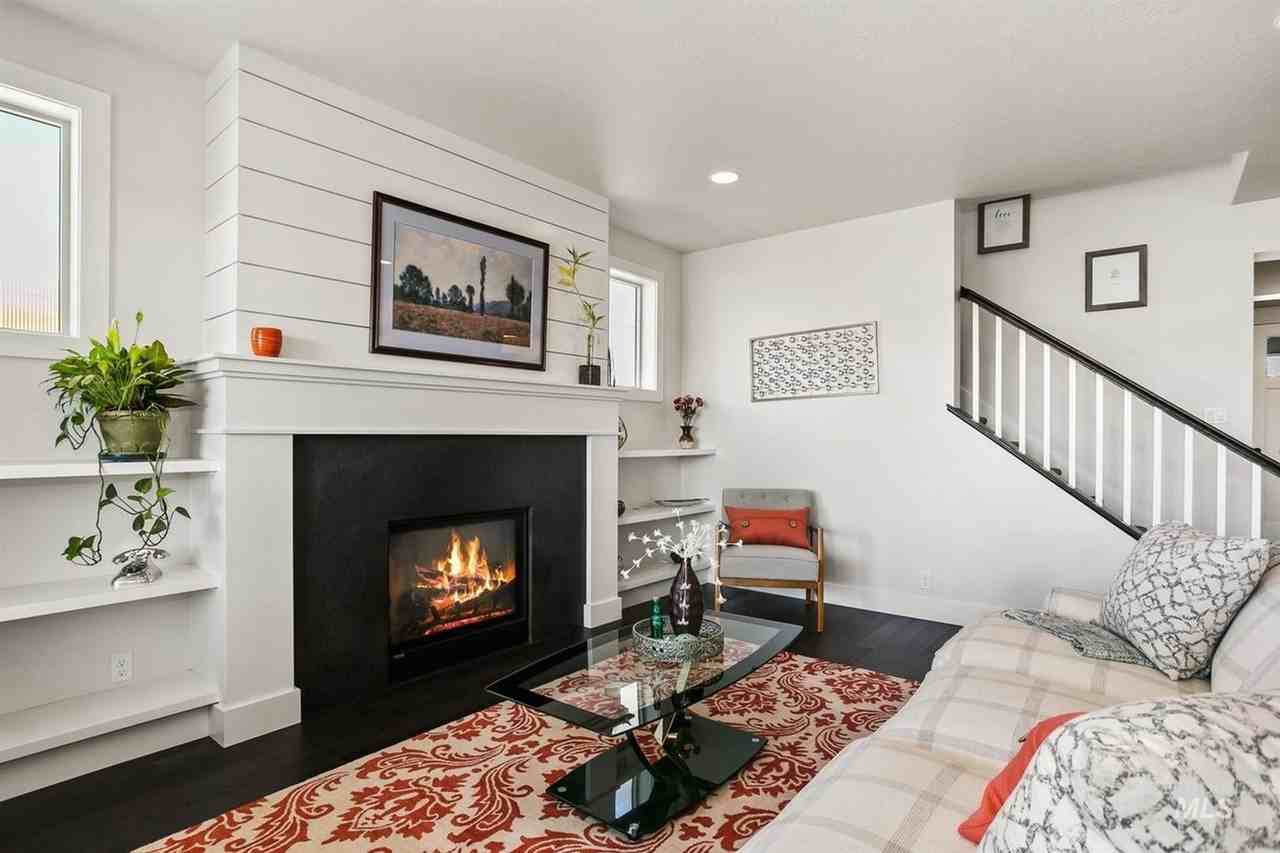 6922 E Tao St - Photo 3 of 49