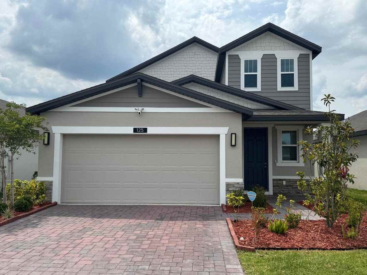 125 Links Terrace Blvd