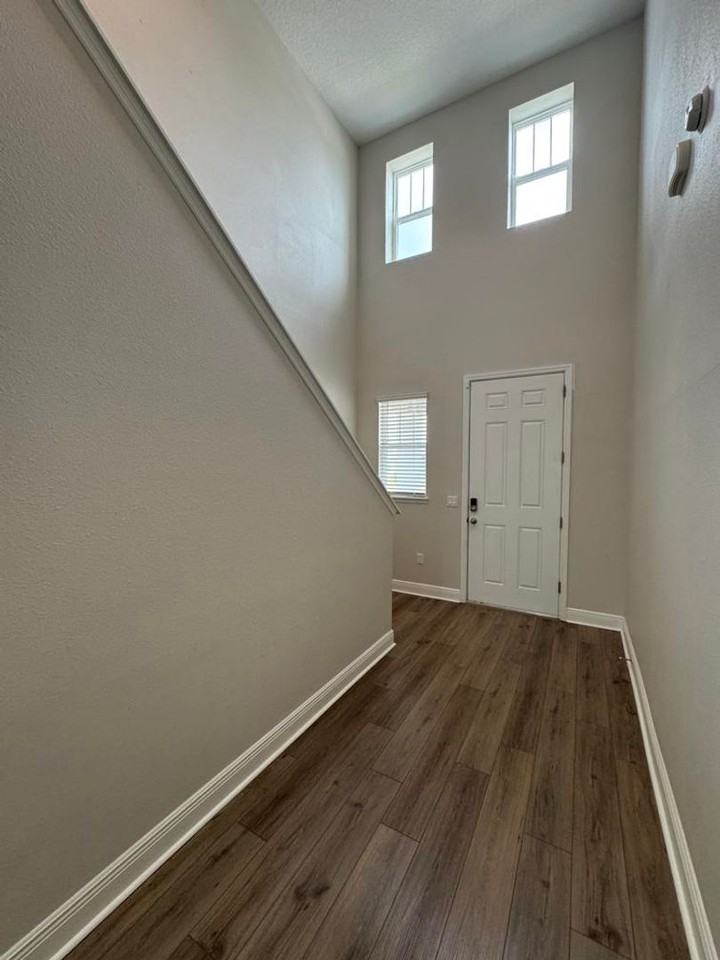 125 Links Terrace Blvd - Photo 4 of 34