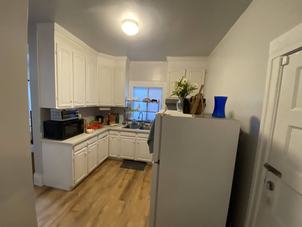 317 East 17th Street - Photo 3 of 21