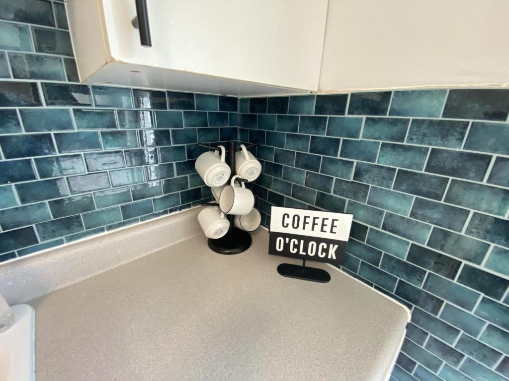 3307 20th Ave W - Photo 2 of 6