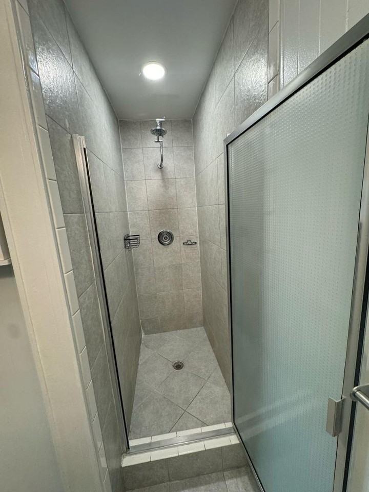 5597 Park Rd - Photo 7 of 32