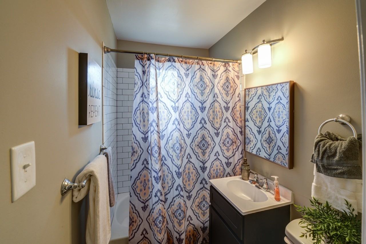 301 S Granby St #A - Photo 3 of 13