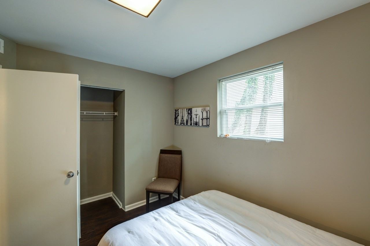 301 S Granby St #A - Photo 3 of 13