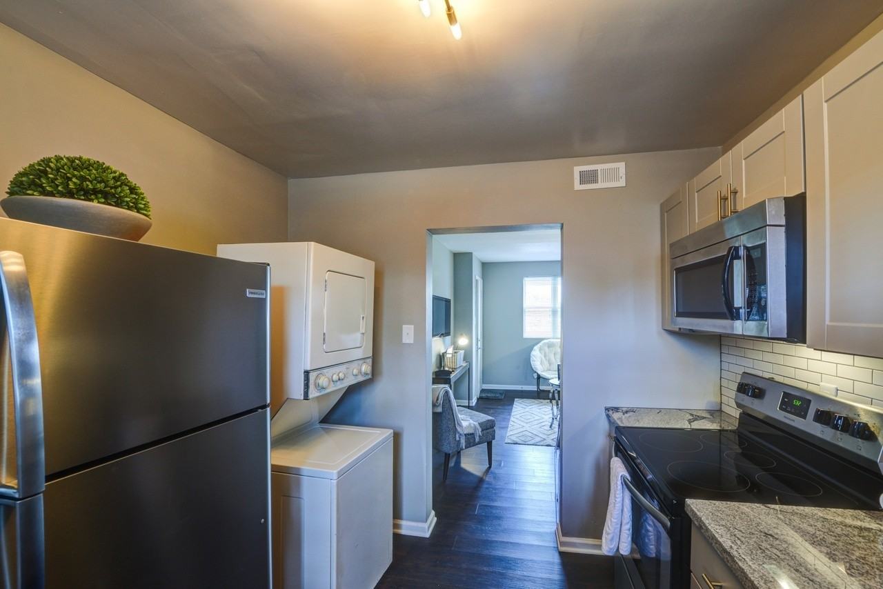 301 S Granby St #A - Photo 2 of 13