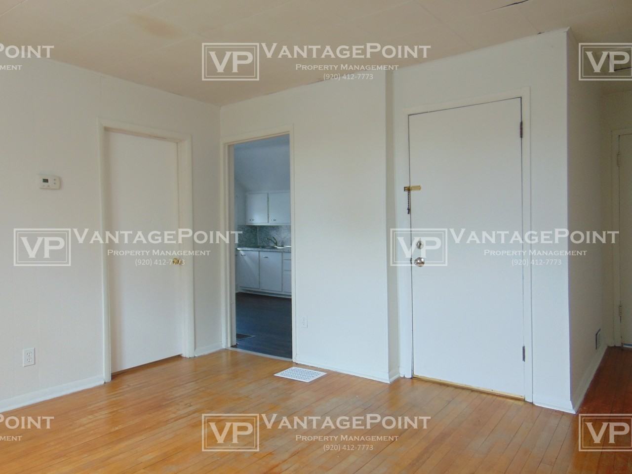 1163 Mccormick St - Photo 2 of 18