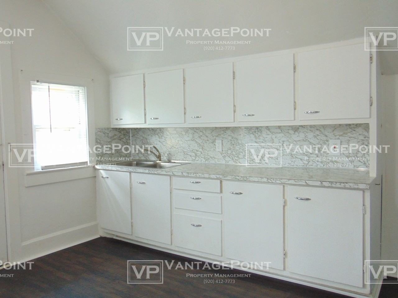1163 Mccormick St - Photo 5 of 16