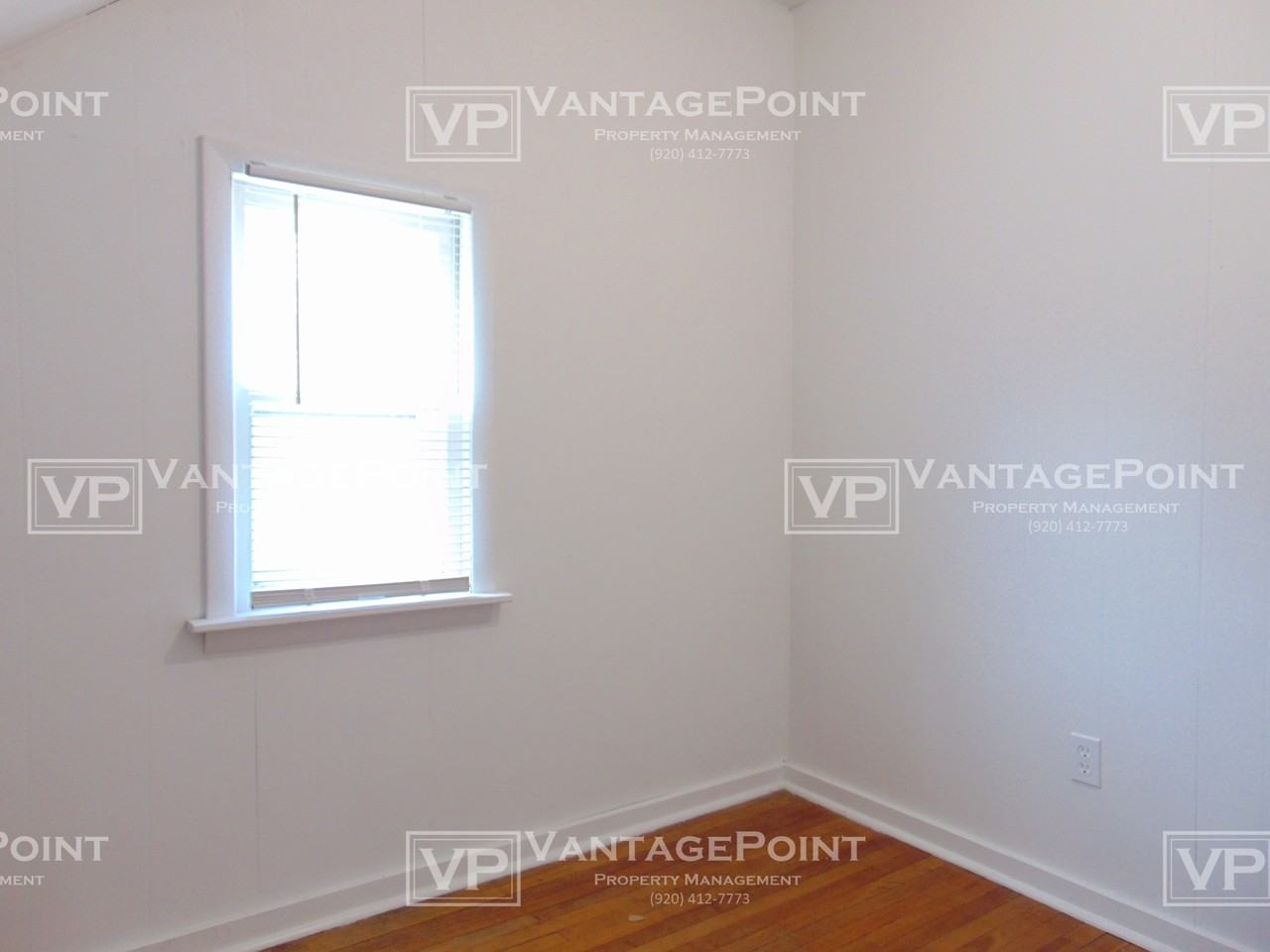 1163 Mccormick St - Photo 3 of 16