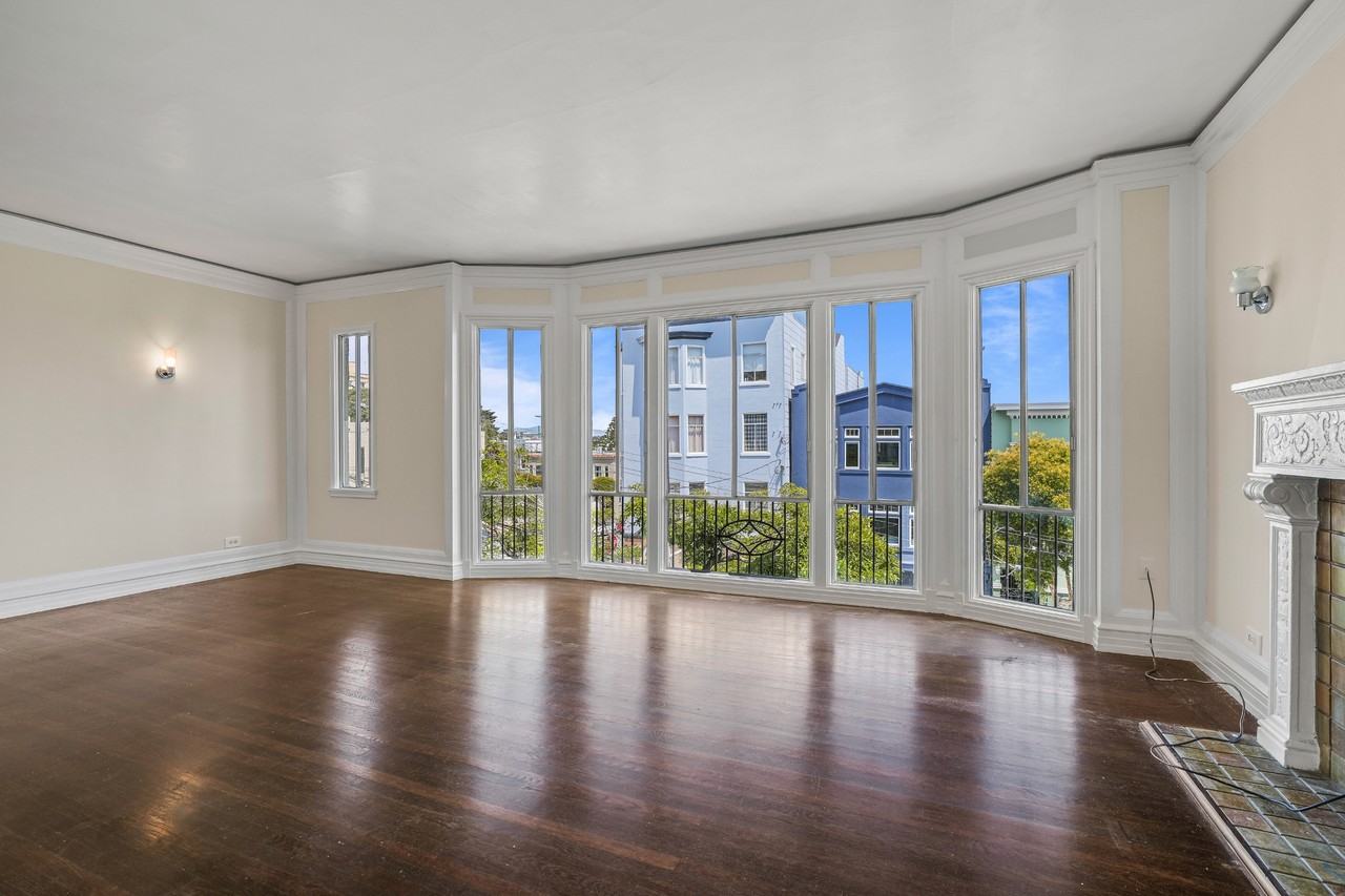 7 Clayton St - Photo 2 of 19