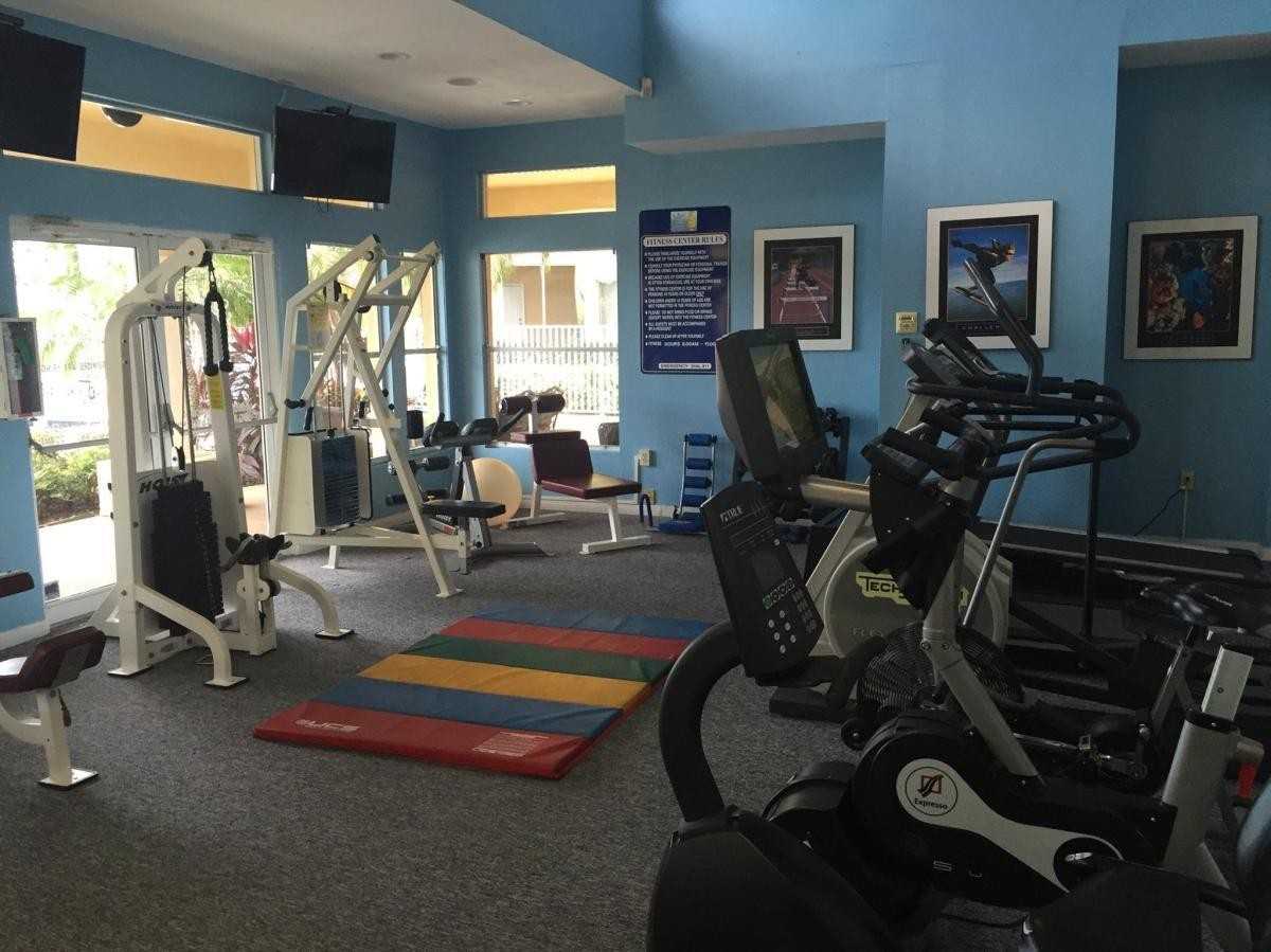 2460 Nwst #1701 - Photo 6 of 43