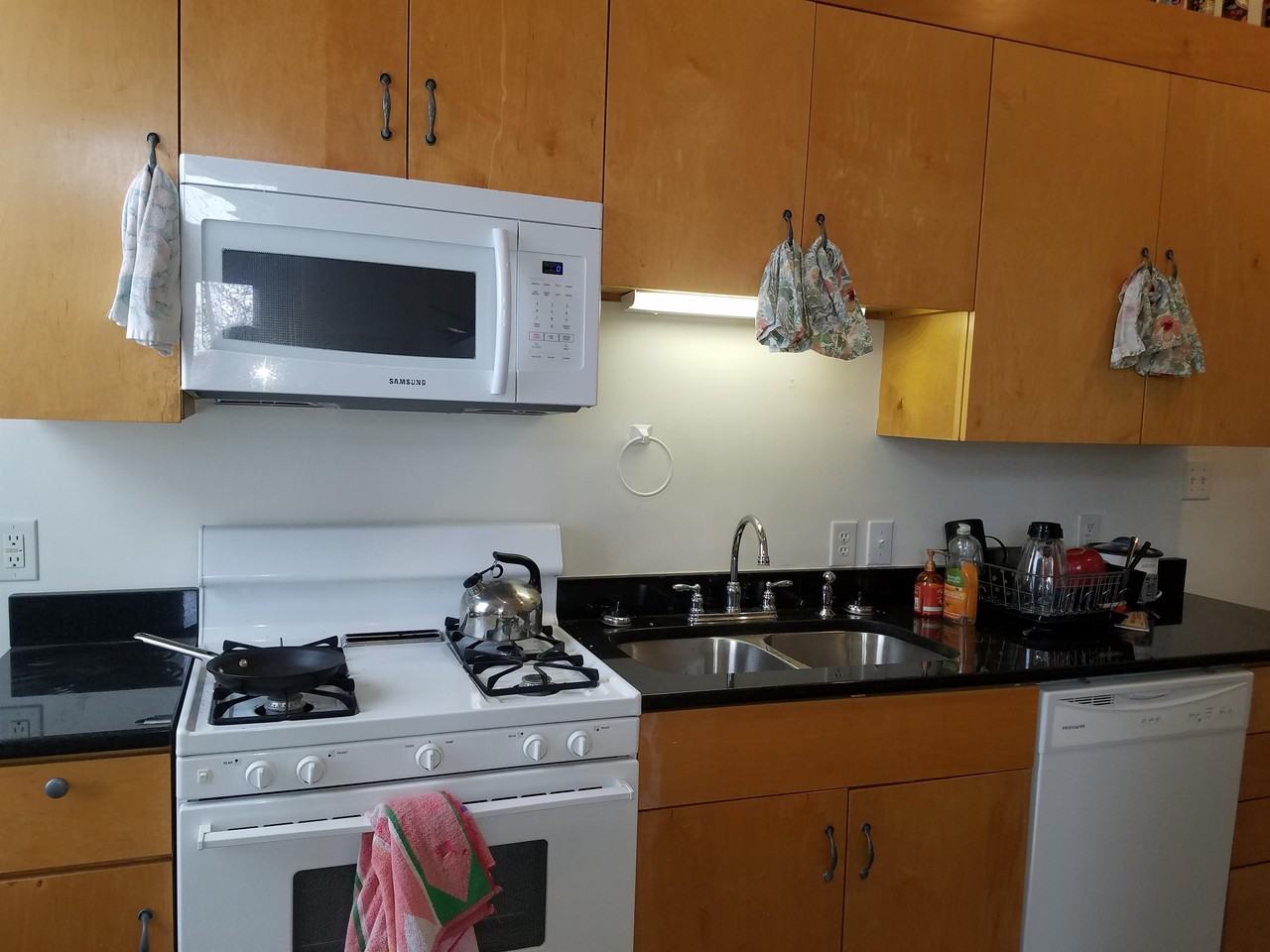 800 W Clay St - Photo 5 of 12