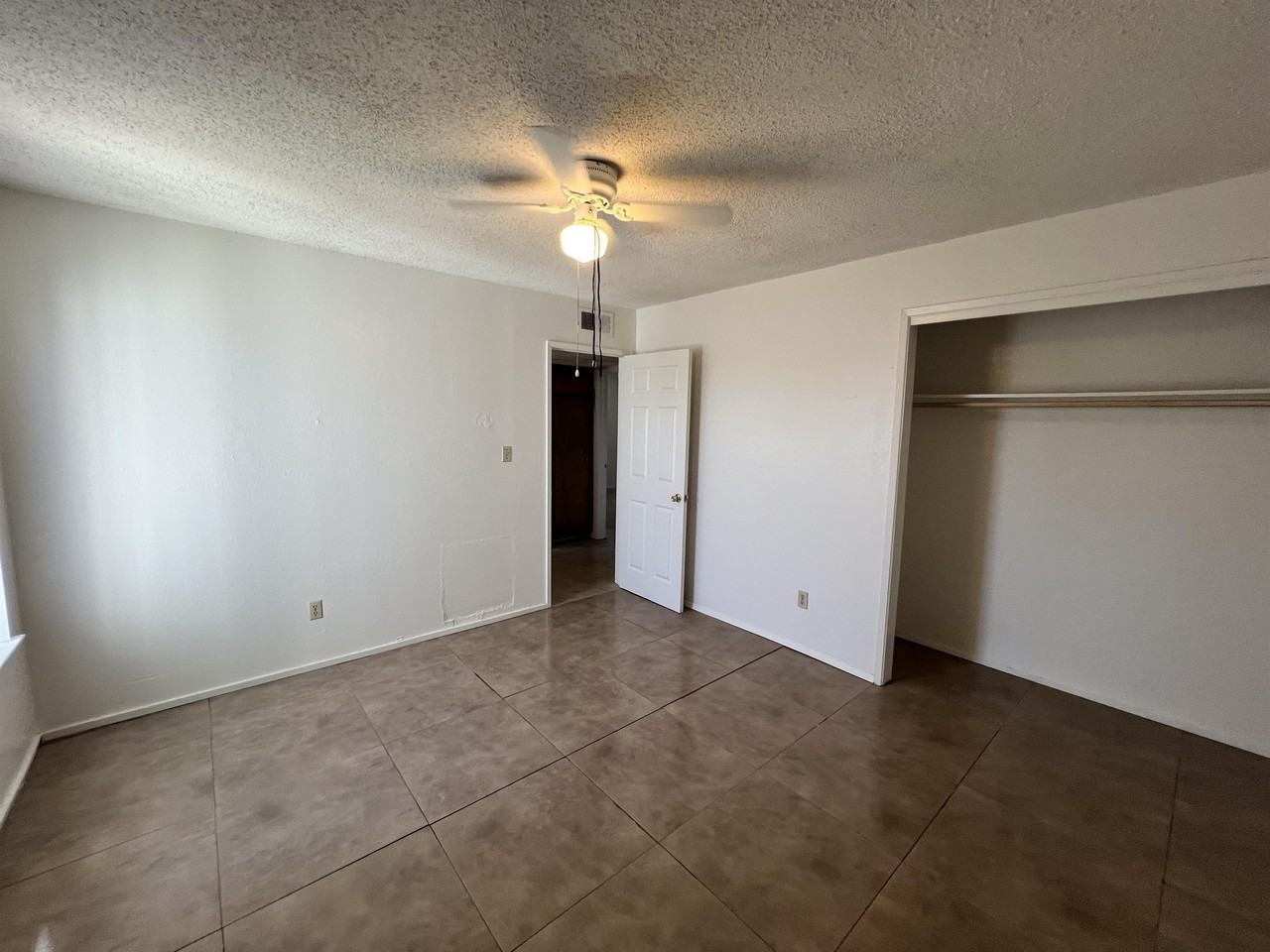 303 Fairfax Rd #B - Photo 7 of 12