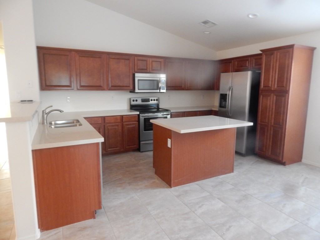 15517 N 156th Dr - Photo 2 of 19