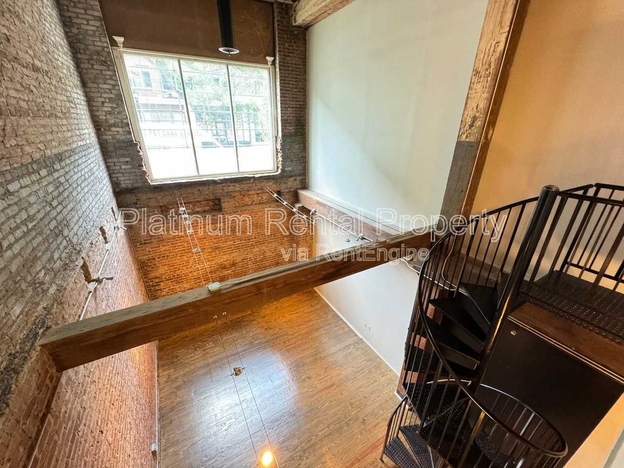 326 Nelson St Sw #208 - Photo 6 of 50