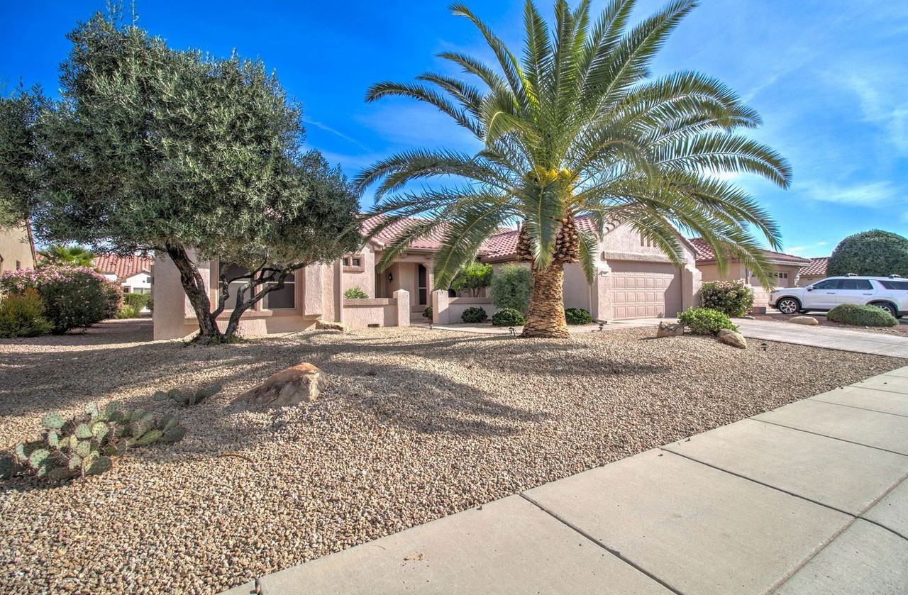 15567 W Coral Pointe Dr - Photo 3 of 39