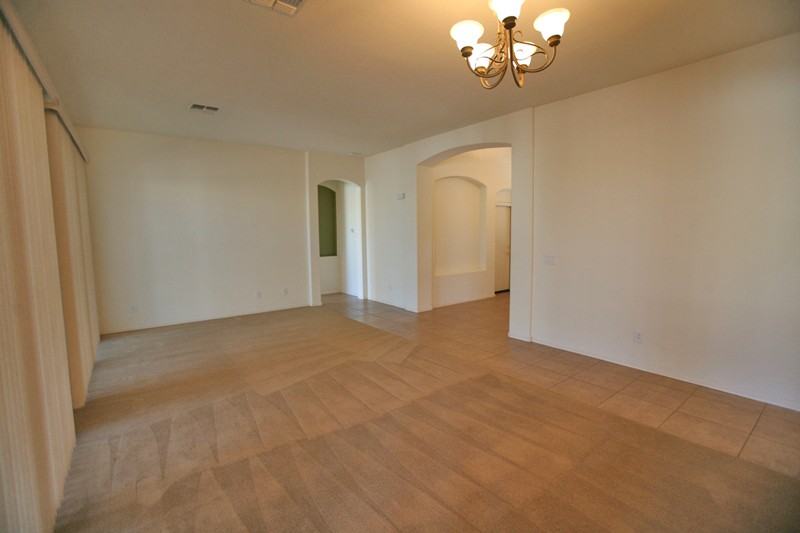 7722 N 86th Ln - Photo 3 of 16