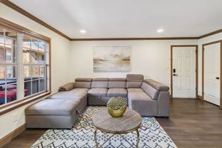 906 Chapel Creek Dr - Photo 1 of 1