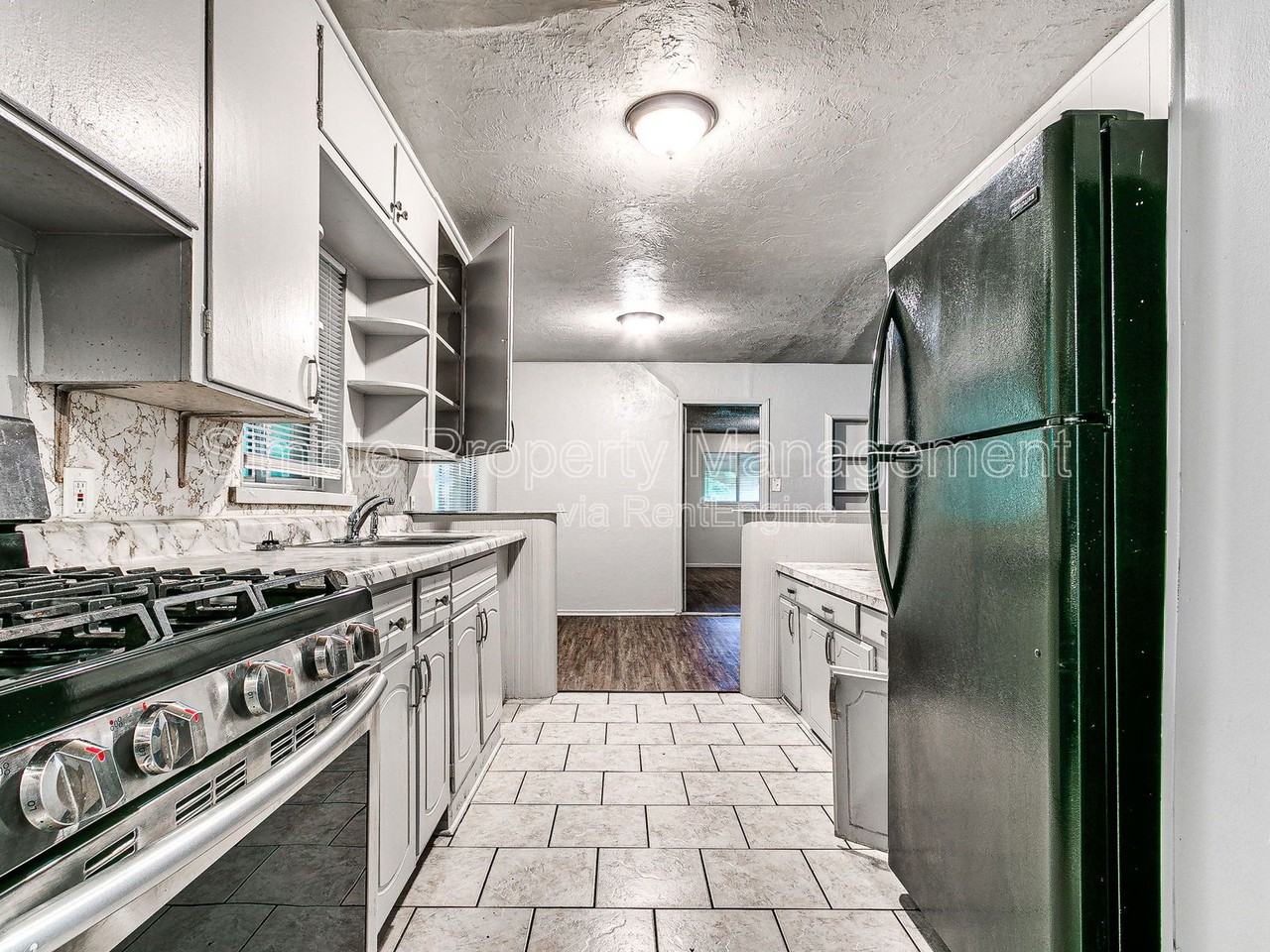 4301 N Terry Ave - Photo 7 of 19