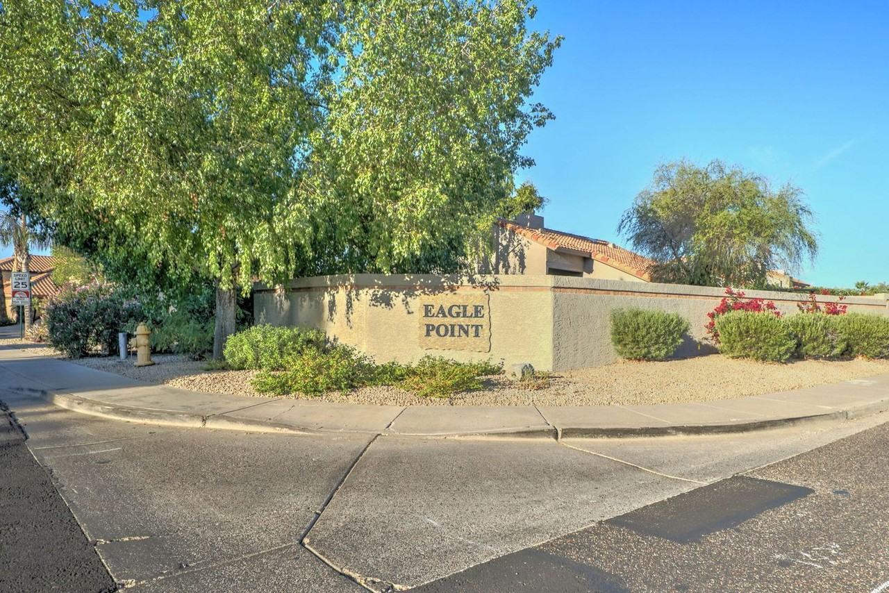 8940 E Palm Ridge Dr - Photo 2 of 41