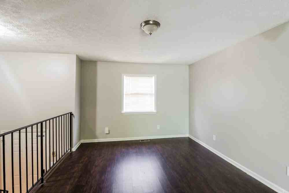 1774 Camperdown Cir - Photo 4 of 17