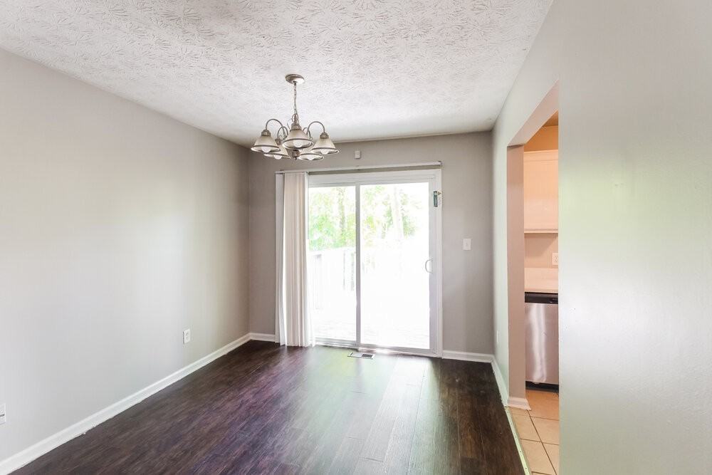 1774 Camperdown Cir - Photo 5 of 17