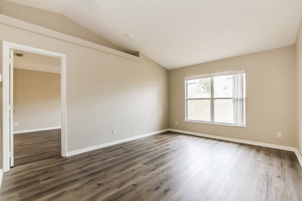 13117 Moonflower Ct - Photo 3 of 16