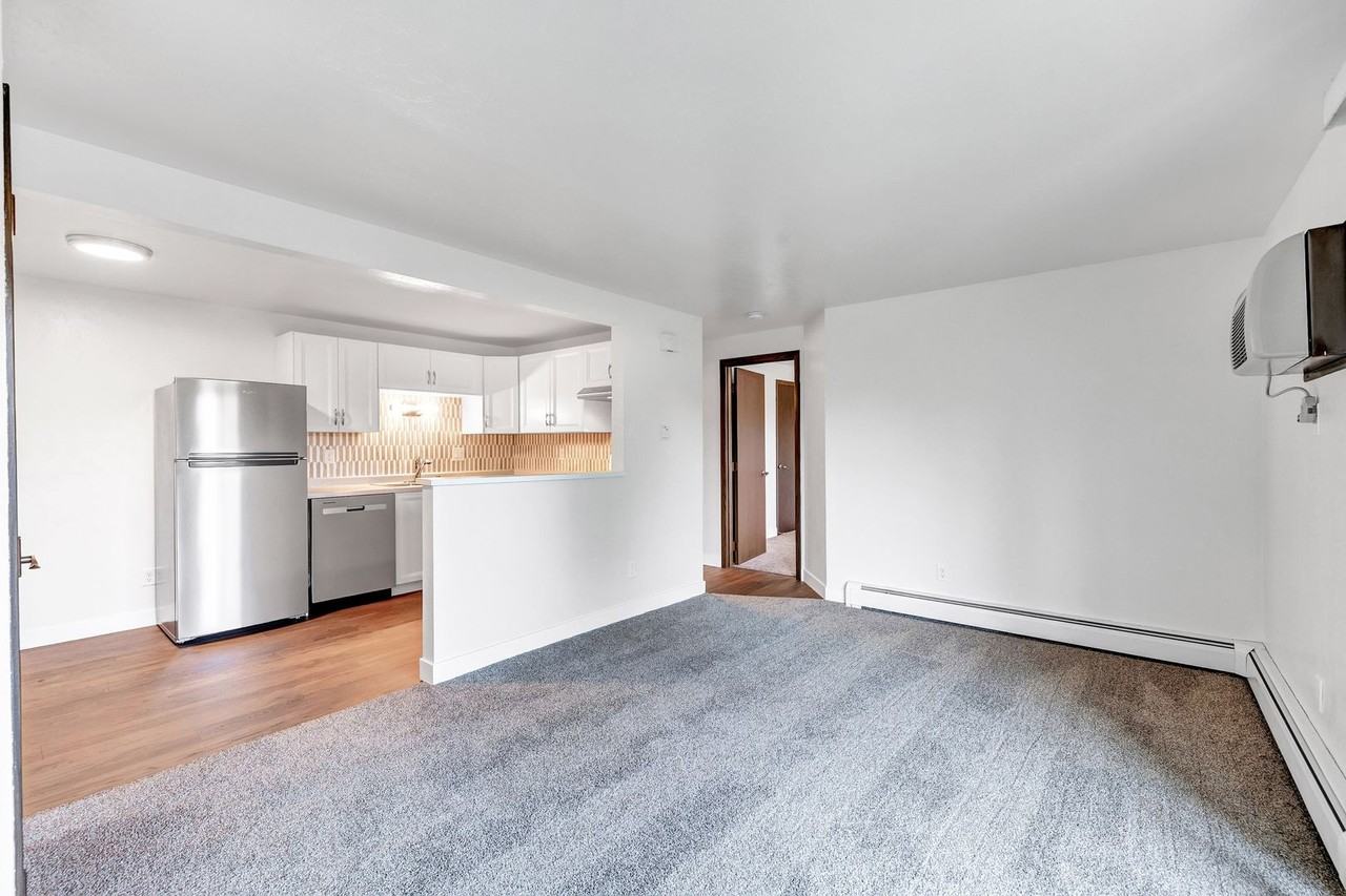 1673 Lenwood Ave. - Photo 3 of 32