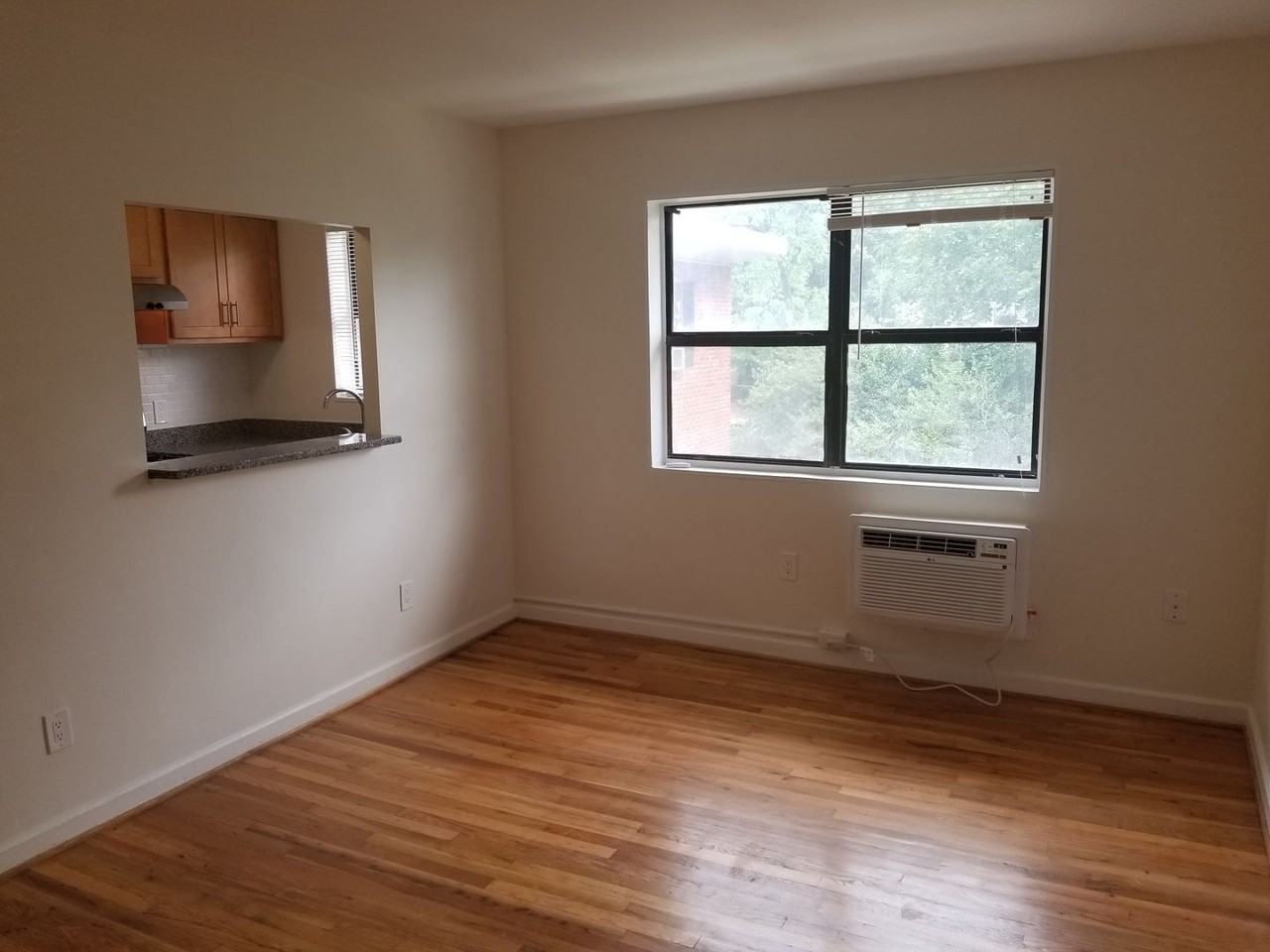 1215 N Quinn Street - Photo 4 of 22