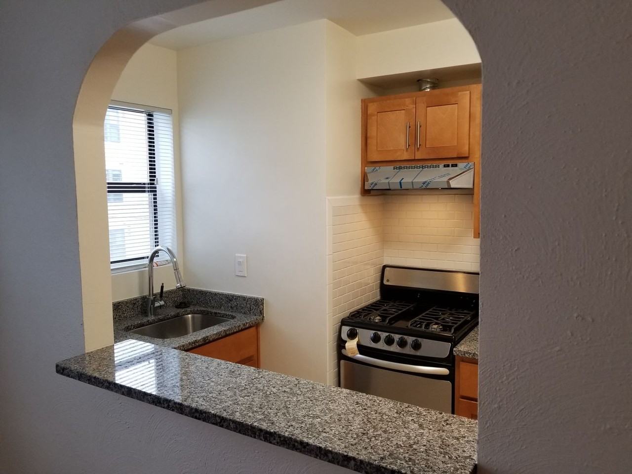 1215 N Quinn Street - Photo 6 of 22