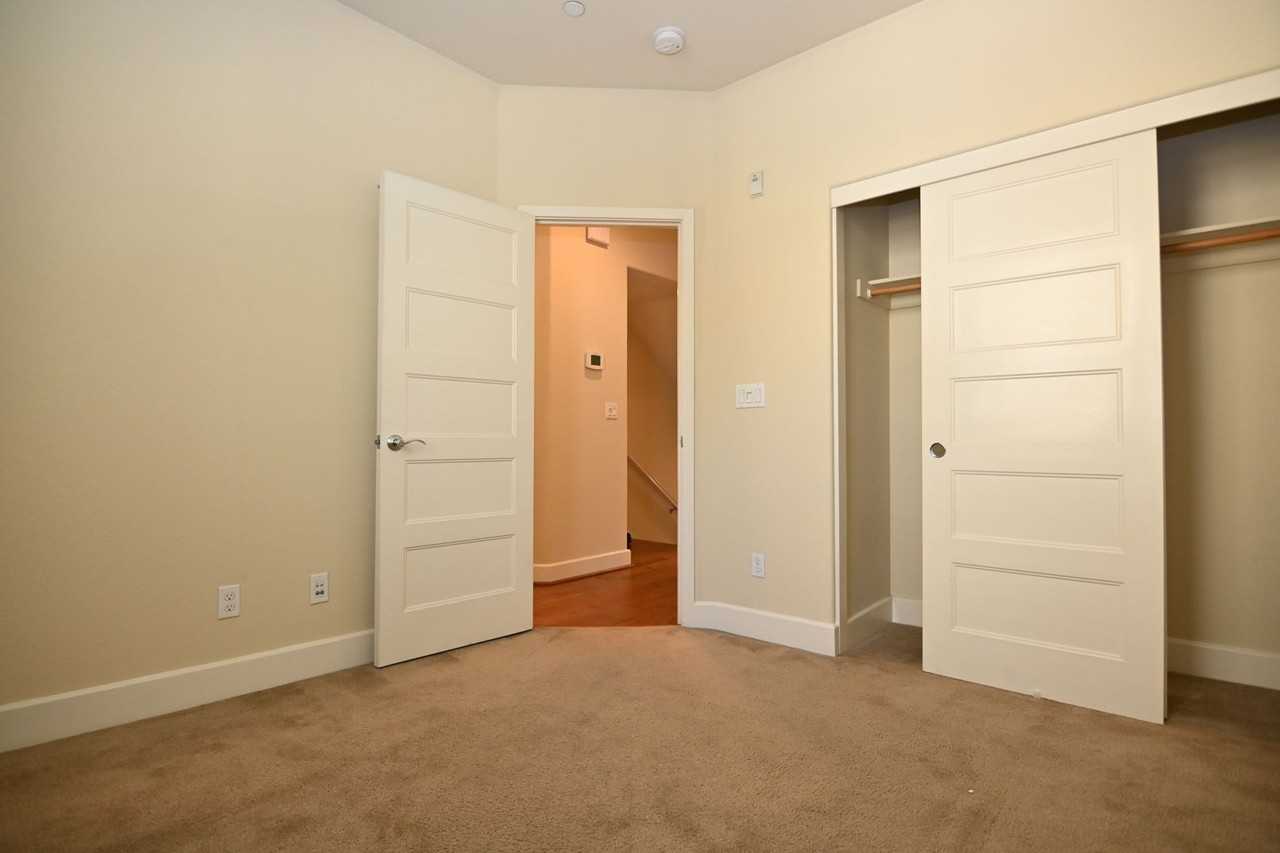 6543 Tralee Village Dr - Photo 5 of 41