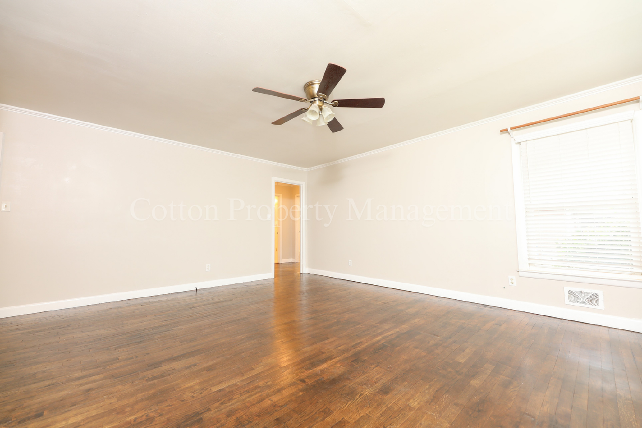 522 N 25th St - Photo 4 of 25