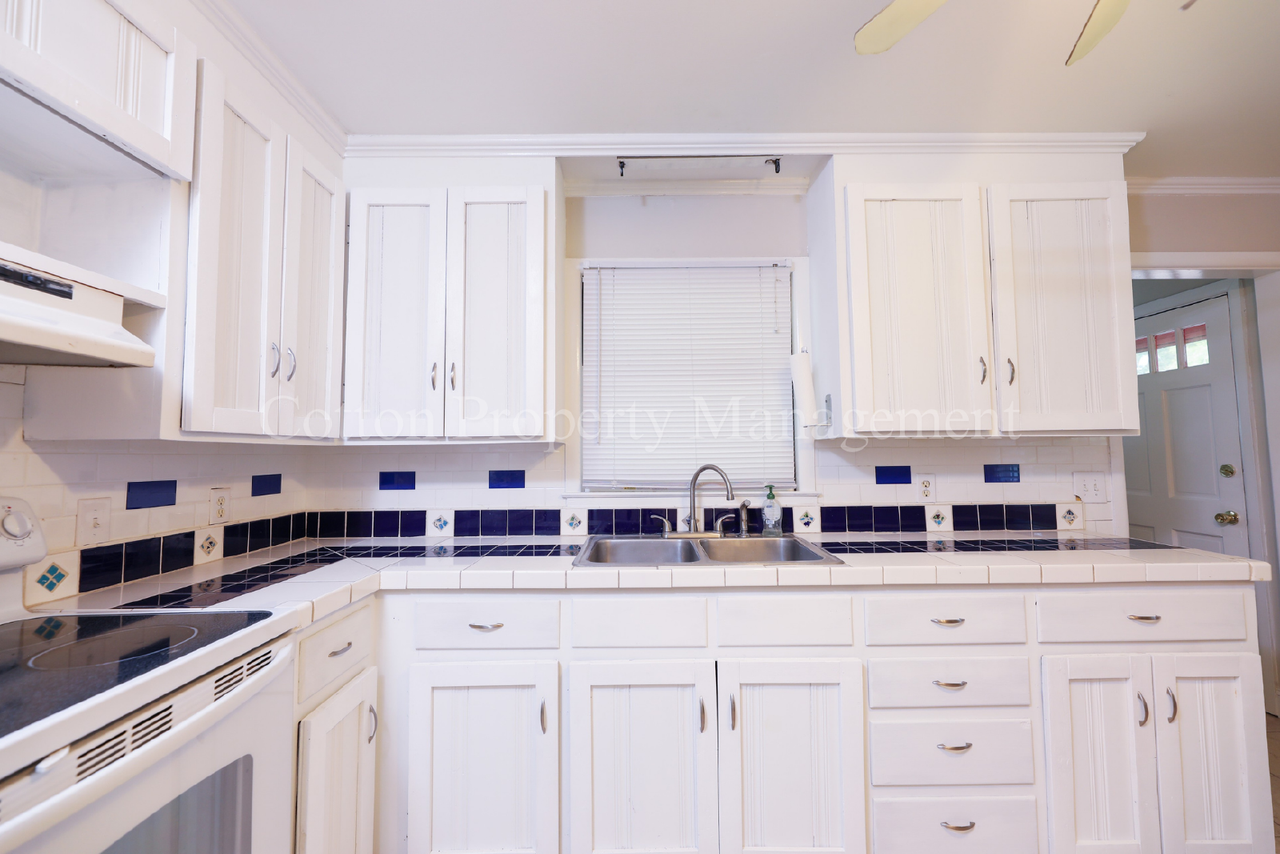 522 N 25th St - Photo 7 of 25