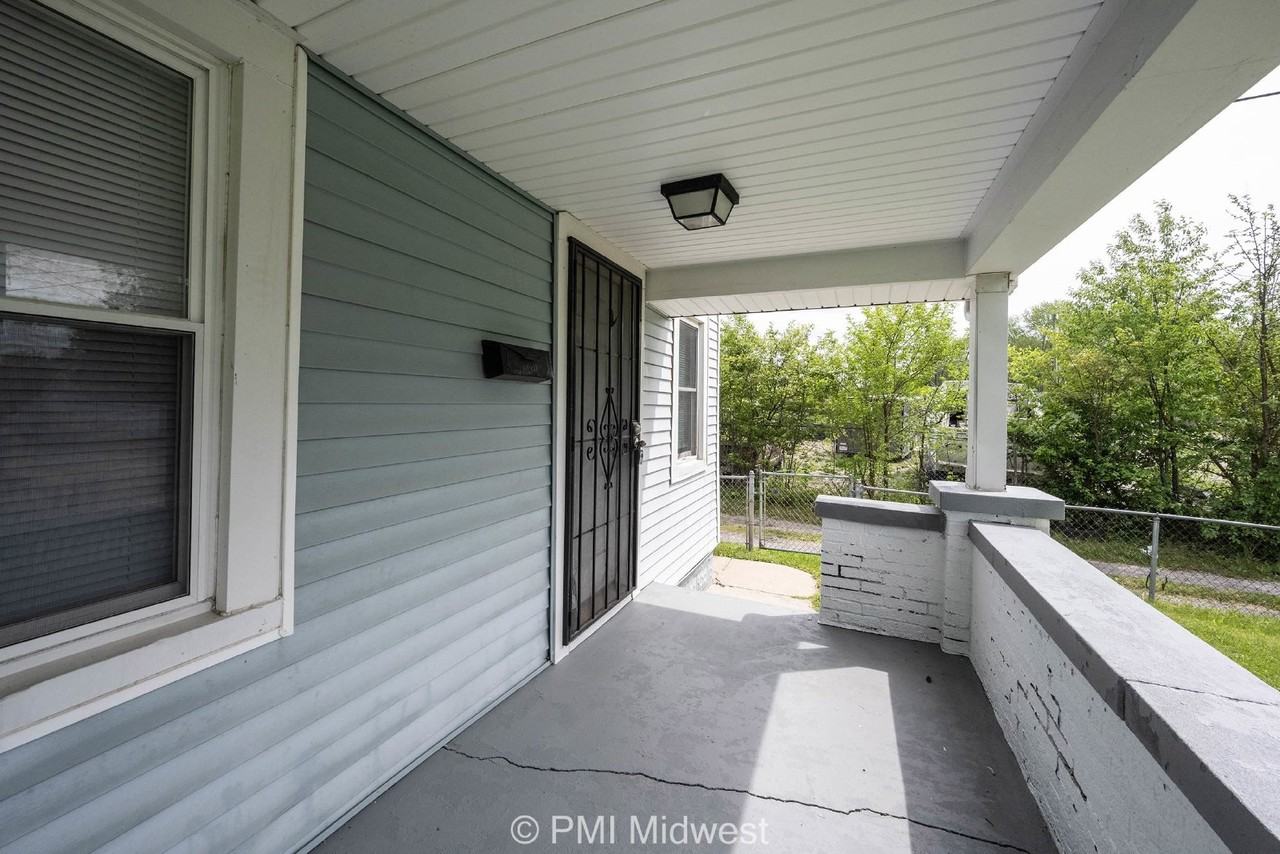 4617 Norwaldo Ave - Photo 3 of 26